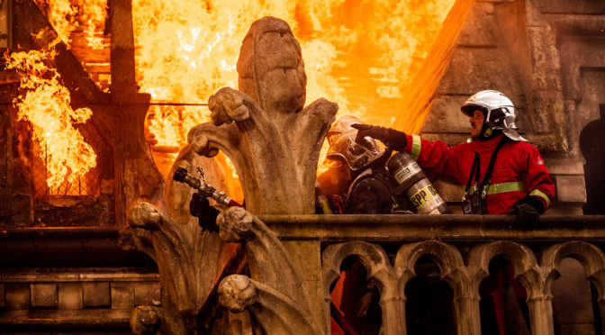 Notre-Dame Brûle : Rallumer le feu (au cinéma)